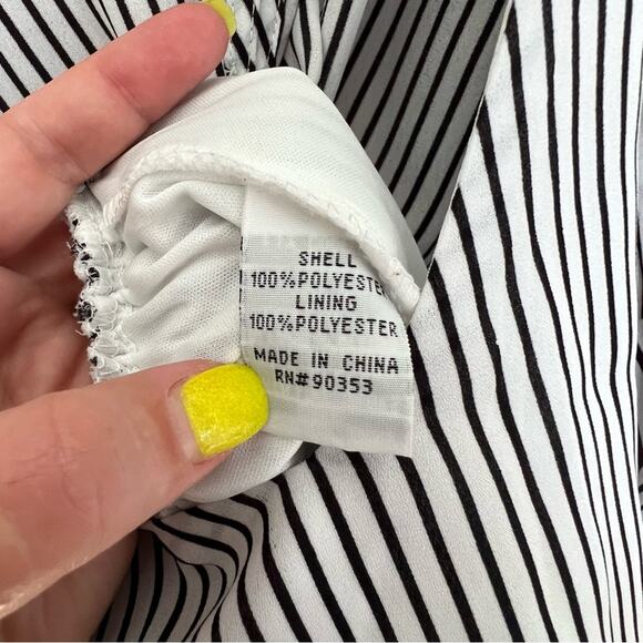 EUC Rebellion Again Black‎ White Striped Romper Large - Picture 7 of 9